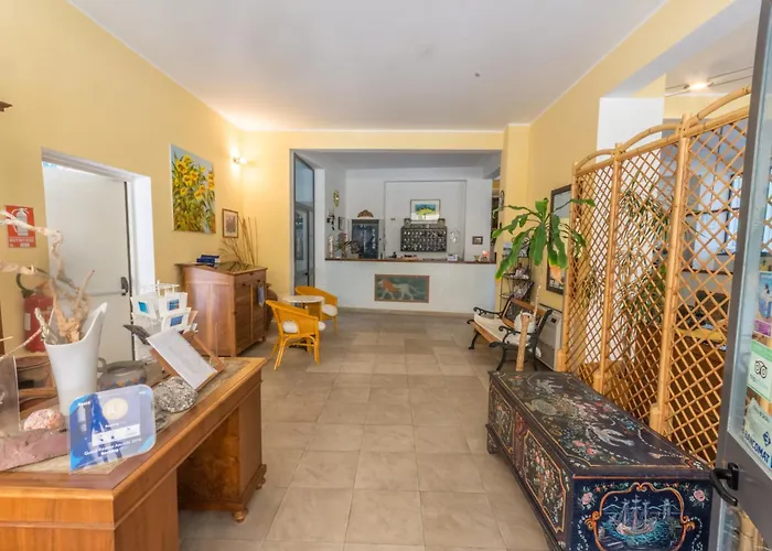 Hotel Baia Portinenti 4*