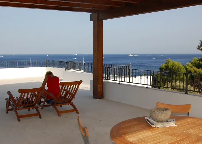 Hotel Baia Portinenti 4*