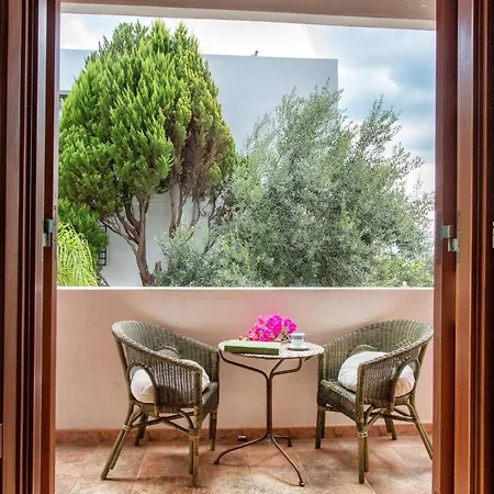 Hotel Baia Portinenti 4*