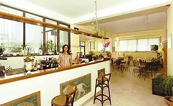 Hotel Baia Portinenti 4*