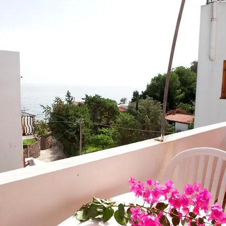 Hotel Baia Portinenti 4*