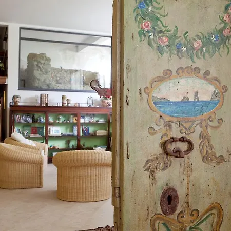 Baia Portinenti Lípara