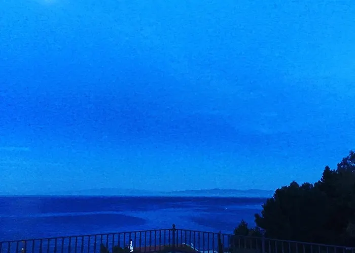 Baia Portinenti Hotell 4*